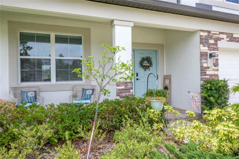 House in Spring Hill, Florida 5 bedrooms, 328.04 sq.m. № 1788233 - photo 8