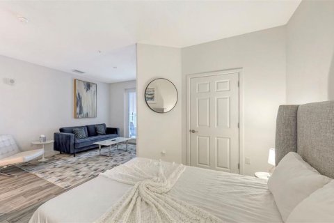 Снять в аренду квартиру в Сарасота, Флорида 4 комнаты, 52.95м2, № 1803554 - фото 4
