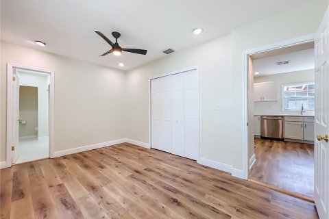 Villa ou maison à louer à Orlando, Floride: 2 chambres, 99.22 m2 № 2416796 - photo 24