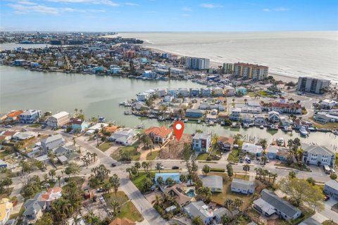 Land in Madeira Beach, Florida № 1526034 - photo 5
