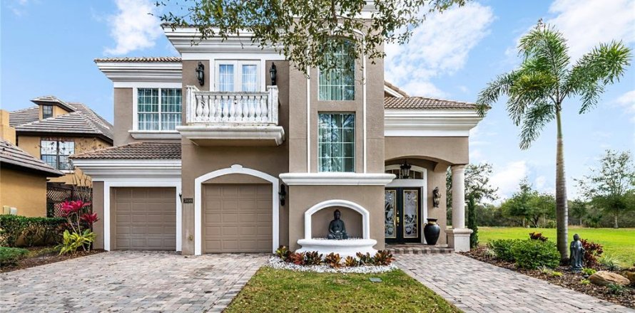 Casa en Four Corners, Florida 5 dormitorios, 390.19 m2 № 2139094