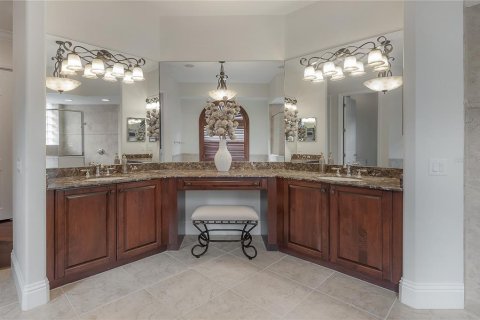 Villa ou maison à vendre à Land O' Lakes, Floride: 5 chambres, 457.26 m2 № 2399435 - photo 20