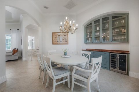 Villa ou maison à vendre à Land O' Lakes, Floride: 5 chambres, 457.26 m2 № 2399435 - photo 5