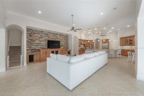 Villa ou maison à vendre à Land O' Lakes, Floride: 5 chambres, 457.26 m2 № 2399435 - photo 6