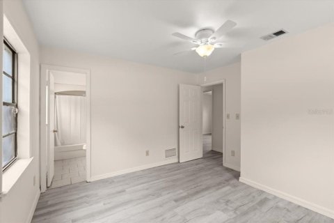 House in Daytona Beach, Florida 4 bedrooms, 199.37 sq.m. № 1824780 - photo 22