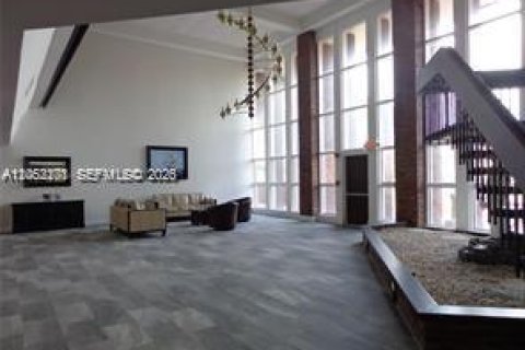 Купить кондоминиум в Лодердейл-Лейкс, Флорида 1 спальня, 61.5м2, № 2244652 - фото 25