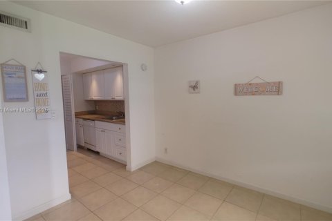 Снять в аренду кондоминиум в Дания-Бич, Флорида 1 спальня, 71.35м2, № 1963864 - фото 13