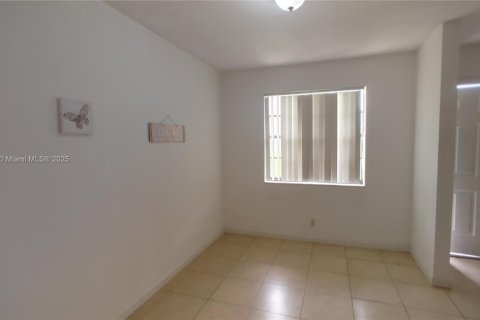 Снять в аренду кондоминиум в Дания-Бич, Флорида 1 спальня, 71.35м2, № 1963864 - фото 14