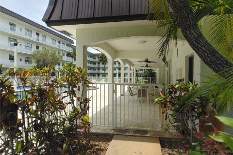 Снять в аренду кондоминиум в Дания-Бич, Флорида 1 спальня, 71.35м2, № 1963864 - фото 7