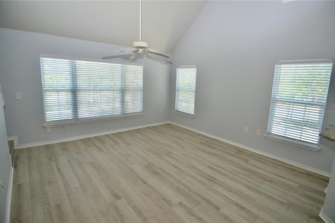 Townhouse in Sarasota, Florida 3 bedrooms, 139.26 sq.m. № 2202435 - photo 5