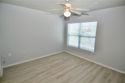 Townhouse in Sarasota, Florida 3 bedrooms, 139.26 sq.m. № 2202435 - photo 10