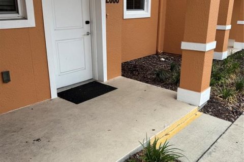 Adosado en venta en Kissimmee, Florida, 2 dormitorios, 125.42 m2 № 2233428 - foto 3