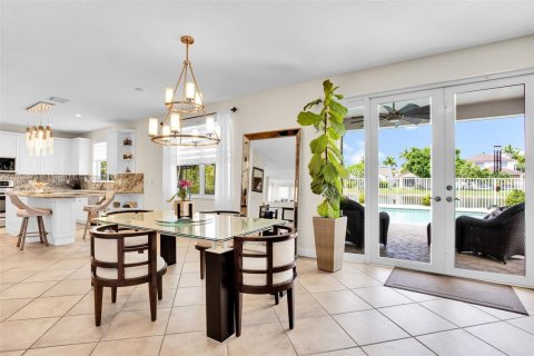 House in Weston, Florida 6 bedrooms, 380.34 sq.m. № 1762498 - photo 24