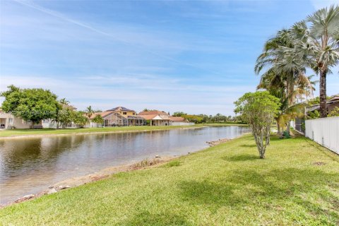 House in Weston, Florida 6 bedrooms, 380.34 sq.m. № 1762498 - photo 7