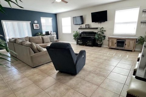 Casa en venta en New Smyrna Beach, Florida, 3 dormitorios, 181.35 m2 № 1911448 - foto 6