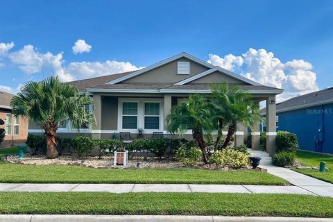 Casa en venta en New Smyrna Beach, Florida, 3 dormitorios, 181.35 m2 № 1911448 - foto 1