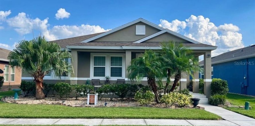 Casa en New Smyrna Beach, Florida 3 dormitorios, 181.35 m2 № 1911448