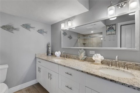 Copropriété à vendre à Sarasota, Floride: 2 chambres, 122.26 m2 № 2412672 - photo 22