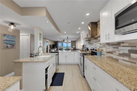 Copropriété à vendre à Sarasota, Floride: 2 chambres, 122.26 m2 № 2412672 - photo 12