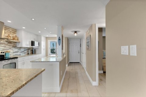 Copropriété à vendre à Sarasota, Floride: 2 chambres, 122.26 m2 № 2412672 - photo 5
