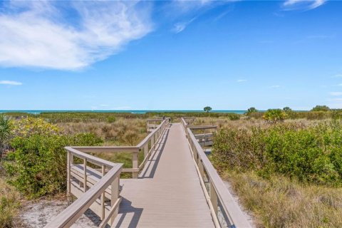 Copropriété à vendre à Sarasota, Floride: 2 chambres, 122.26 m2 № 2412672 - photo 4