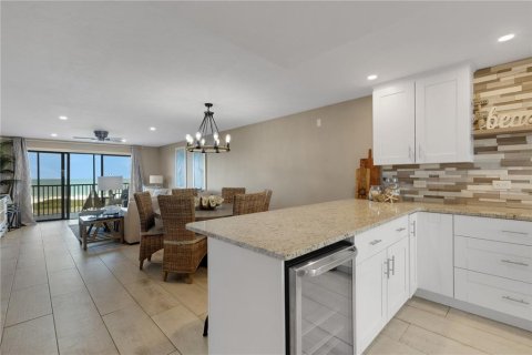 Copropriété à vendre à Sarasota, Floride: 2 chambres, 122.26 m2 № 2412672 - photo 8