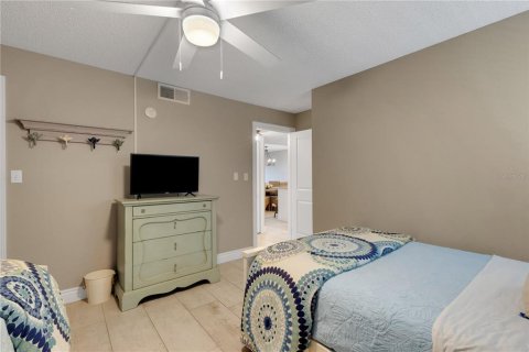 Copropriété à vendre à Sarasota, Floride: 2 chambres, 122.26 m2 № 2412672 - photo 26