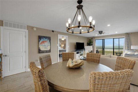 Copropriété à vendre à Sarasota, Floride: 2 chambres, 122.26 m2 № 2412672 - photo 13