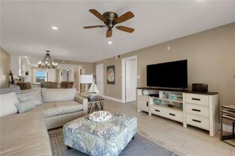 Copropriété à vendre à Sarasota, Floride: 2 chambres, 122.26 m2 № 2412672 - photo 16