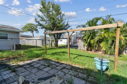 Casa en venta en Saint Petersburg, Florida, 2 dormitorios, 82.13 m2 № 1444309 - foto 13