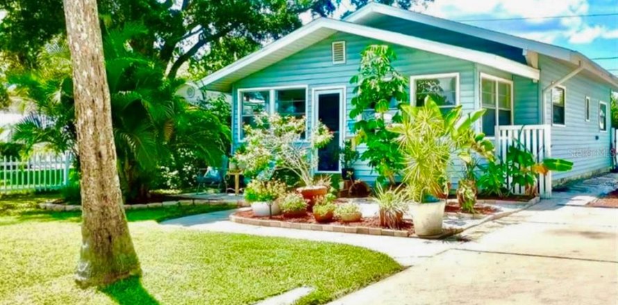 Casa en Saint Petersburg, Florida 2 dormitorios, 82.13 m2 № 1444309