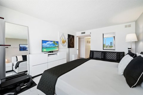 Condominio en venta en Miami, Florida, 2 dormitorios, 112.69 m2 № 1887429 - foto 21