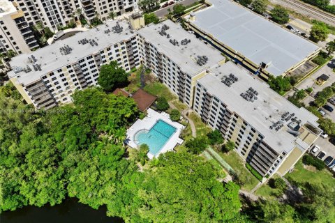 Condominio en venta en Miami, Florida, 2 dormitorios, 112.69 m2 № 1887429 - foto 24
