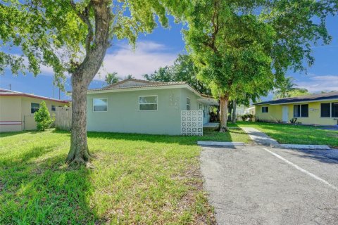 Immobilier commercial à vendre à Oakland Park, Floride: 160.35 m2 № 2260361 - photo 3