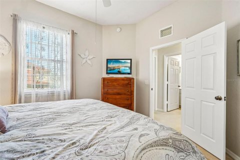 Townhouse in Fort Myers, Florida 3 bedrooms, 168.99 sq.m. № 2394047 - photo 11