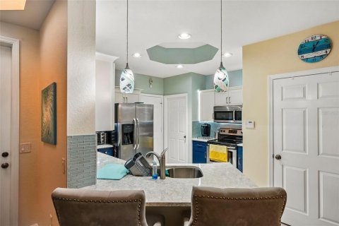 Townhouse in Fort Myers, Florida 3 bedrooms, 168.99 sq.m. № 2394047 - photo 5