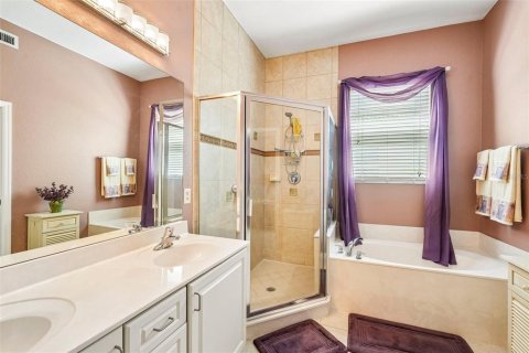 Townhouse in Fort Myers, Florida 3 bedrooms, 168.99 sq.m. № 2394047 - photo 10