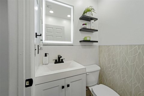 Townhouse in Pembroke Pines, Florida 3 bedrooms, 126.44 sq.m. № 2086869 - photo 15