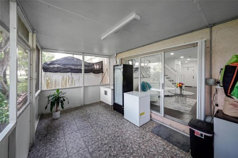 Townhouse in Pembroke Pines, Florida 3 bedrooms, 126.44 sq.m. № 2086869 - photo 28