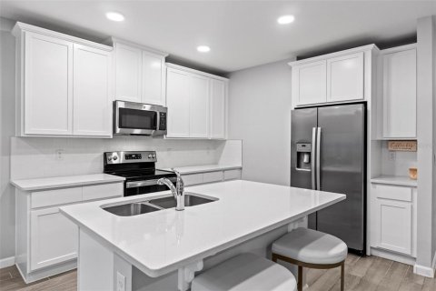 Townhouse in Oviedo, Florida 3 bedrooms, 145.76 sq.m. № 1872994 - photo 4