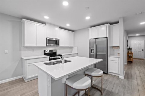 Townhouse in Oviedo, Florida 3 bedrooms, 145.76 sq.m. № 1872994 - photo 5