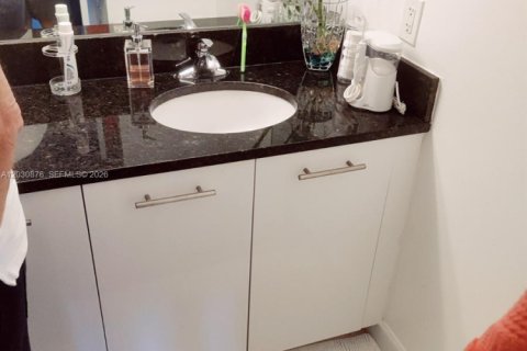 Copropriété à louer à Aventura, Floride: 2 chambres, 98.66 m2 № 2258016 - photo 7