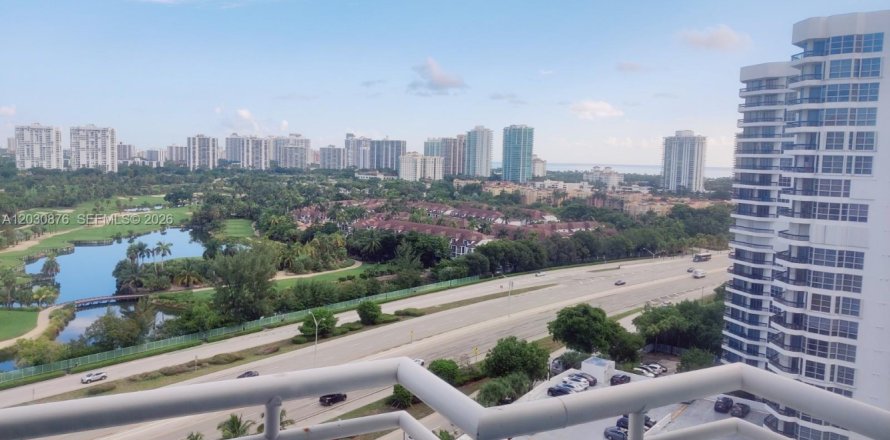 Condo à Aventura, Floride, 2 chambres № 2258016