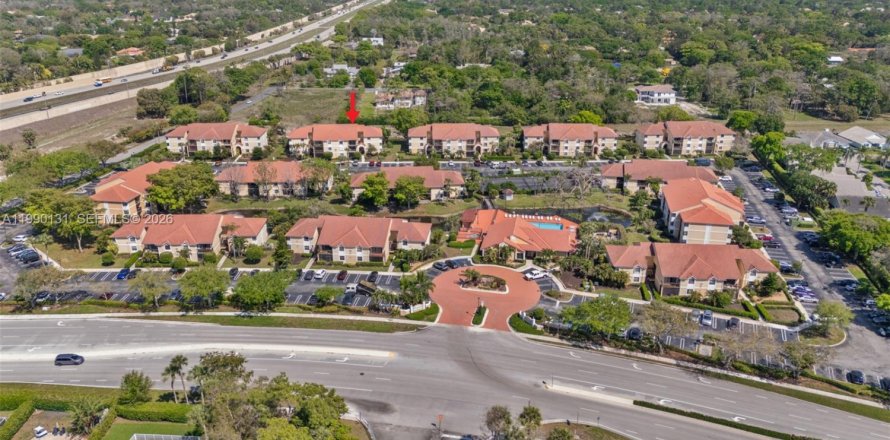Condominio en Coral Springs, Florida, 1 dormitorio  № 2052088