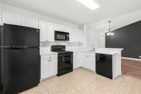 Condominio en venta en Coral Springs, Florida, 1 dormitorio, 72.84 m2 № 2052088 - foto 15