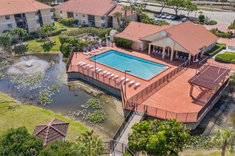 Condominio en venta en Coral Springs, Florida, 1 dormitorio, 72.84 m2 № 2052088 - foto 27