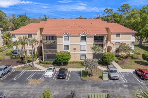 Condominio en venta en Coral Springs, Florida, 1 dormitorio, 72.84 m2 № 2052088 - foto 22