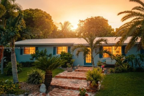 Купить виллу или дом в Тавернье, Флорида 4 спальни, 180.51м2, № 1970334 - фото 21