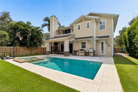 Casa en alquiler en Tampa, Florida, 5 dormitorios, 238.76 m2 № 2284041 - foto 24