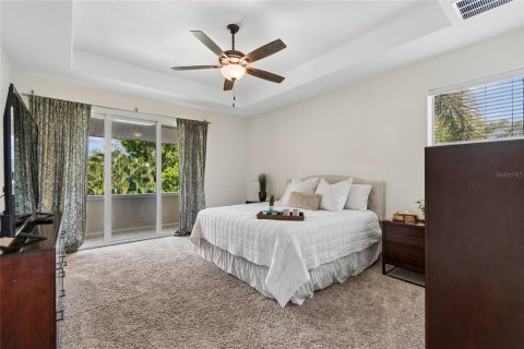 Casa en alquiler en Tampa, Florida, 5 dormitorios, 238.76 m2 № 2284041 - foto 13